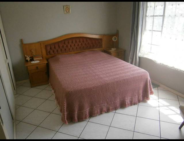 2 BEDROOM TOWNHOUSE FOR SALE IN ALBERTSDAL